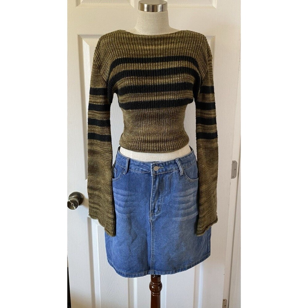Social Collision Green with Black Stripes & Bell Sleeve Grunge Sweater Size Med